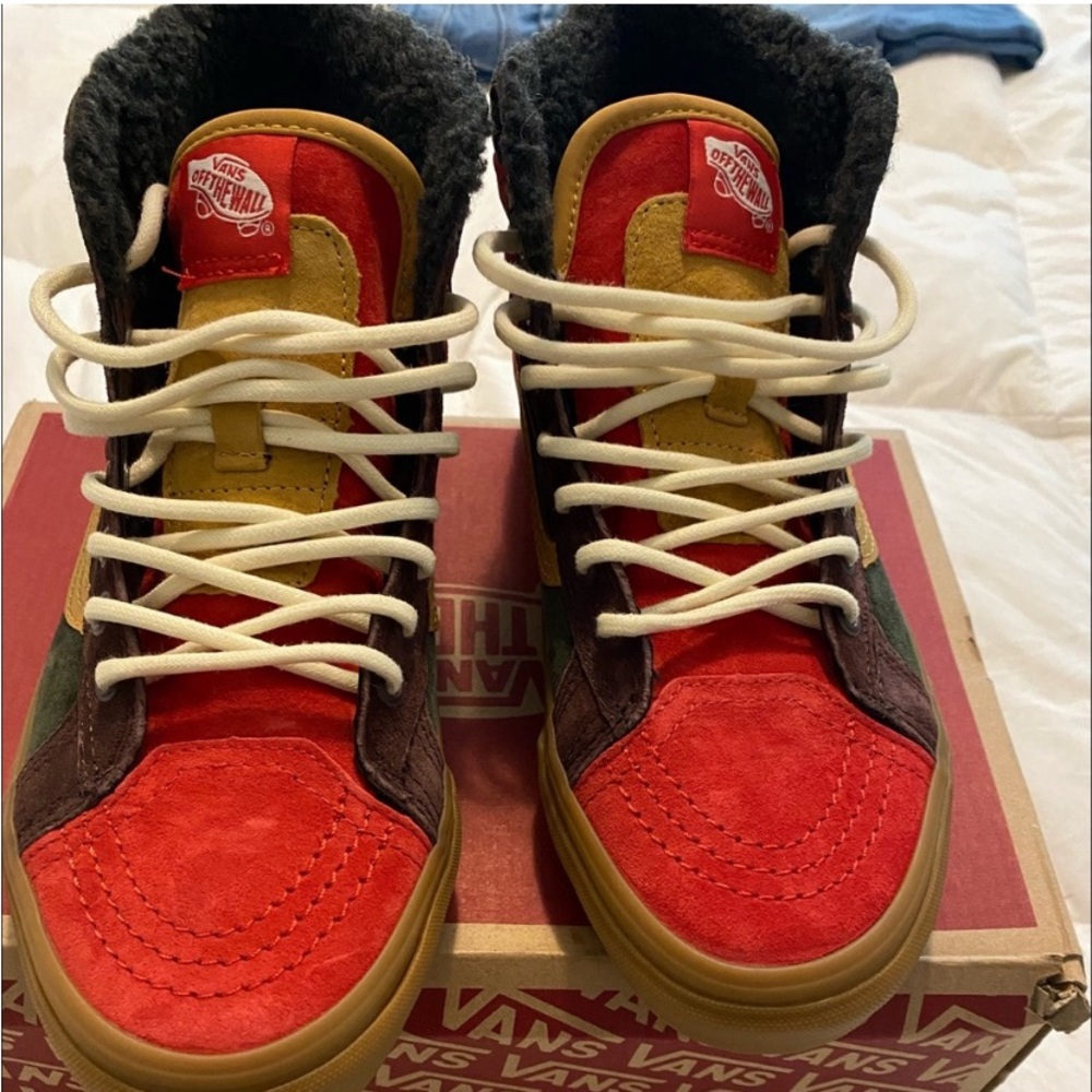 Vans - Picture 5 of 6